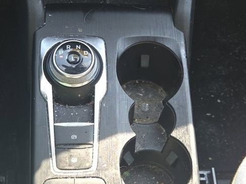 Used 2022 Ford Escape SE image 28