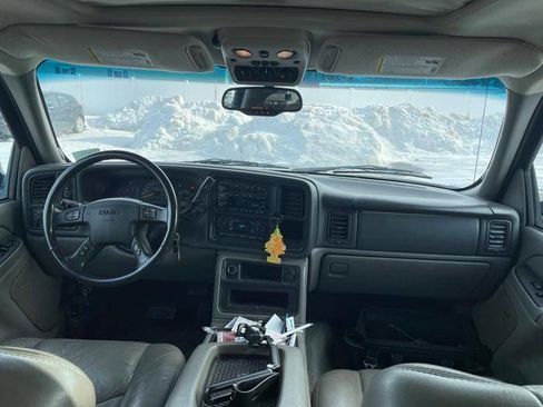 Used 2004 GMC Yukon XL SLT w/ Preferred Equipment Group image 32