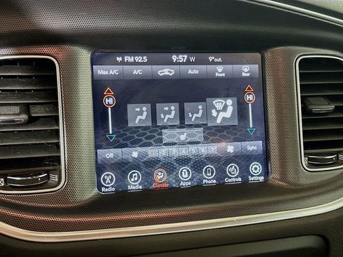 Used 2017 Dodge Charger SXT image 20