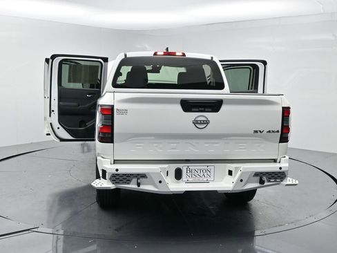 Used 2024 Nissan Frontier SV AWD/4WD image 27