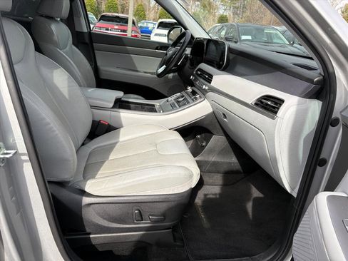 Used 2022 Hyundai Palisade SEL w/ 8P Bench Seat Package image 16