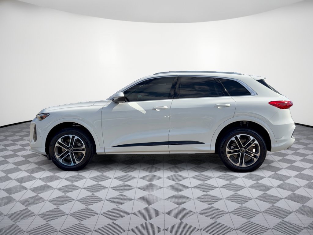 Used 2026 Audi Q5 Premium AWD/4WD image 2