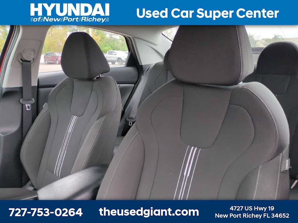 Certified 2023 Hyundai Elantra SEL w/ Convenience Package FWD image 7