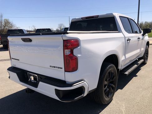 Used 2024 Chevrolet Silverado 1500 Custom image 5