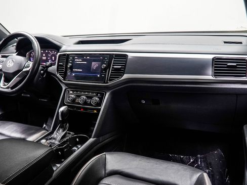 Used 2020 Volkswagen Atlas Cross Sport SEL Premium R-Line AWD/4WD image 18