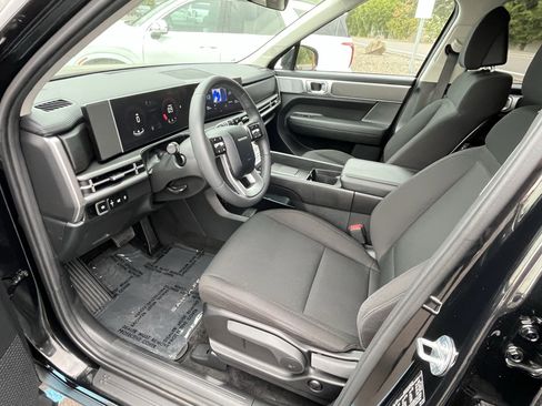 Used 2024 Hyundai Santa Fe SE image 9