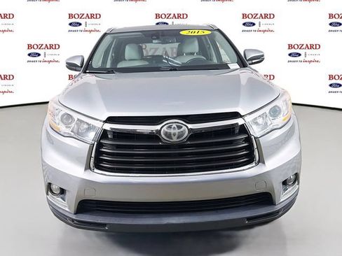 Used 2015 Toyota Highlander Limited Platinum AWD/4WD image 3