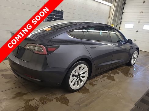 Used 2022 Tesla Model 3 image 5