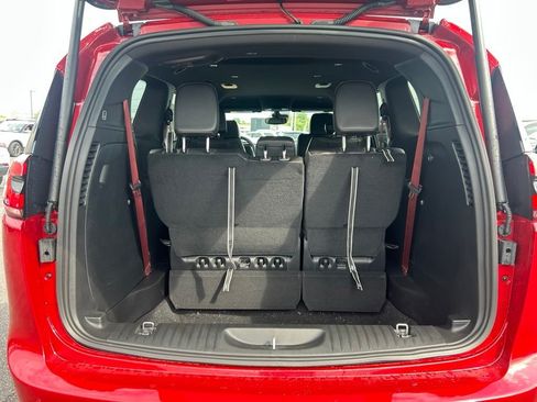 New 2027 Chrysler Pacifica Select AWD/4WD image 22