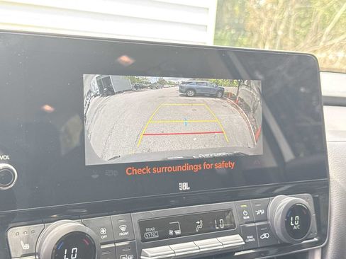 Used 2024 Toyota Grand Highlander AWD Hybrid image 22