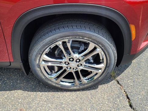 New 2025 Chevrolet Traverse LT w/ Driver Confidence Package image 15