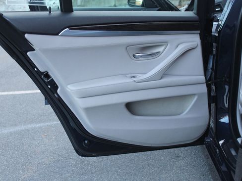 Used 2012 BMW 528i xDrive 528i xDrive Sedan 4D image 14