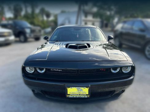 Used 2018 Dodge Challenger R/T Plus image 1