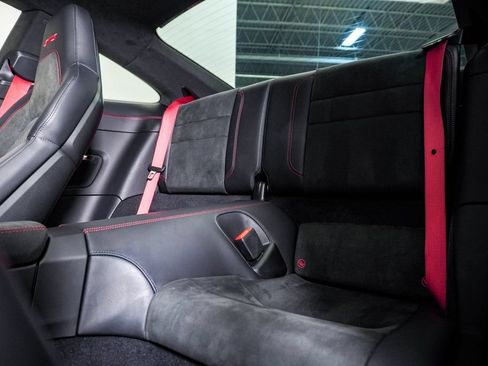 Certified 2025 Porsche 911 Carrera GTS RWD image 19