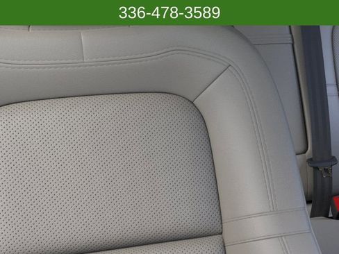 New 2026 Lincoln Corsair Reserve FWD image 16