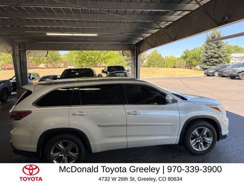 Used 2016 Toyota Highlander Limited Platinum AWD/4WD image 4