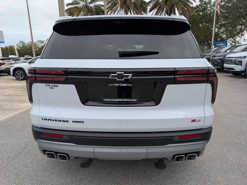 New 2026 Chevrolet Traverse Z71 w/ Enhanced Driving Package image 7