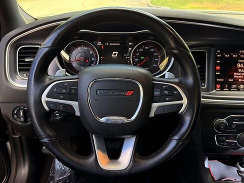 Used 2016 Dodge Charger R/T RWD image 11