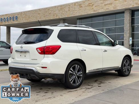 Used 2017 Nissan Pathfinder Platinum w/ Family Entertainment Package image 23