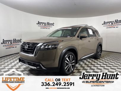Used 2024 Nissan Pathfinder Platinum w/ Cargo Package