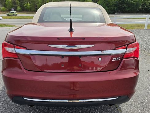 Used 2012 Chrysler 200 Limited FWD image 4