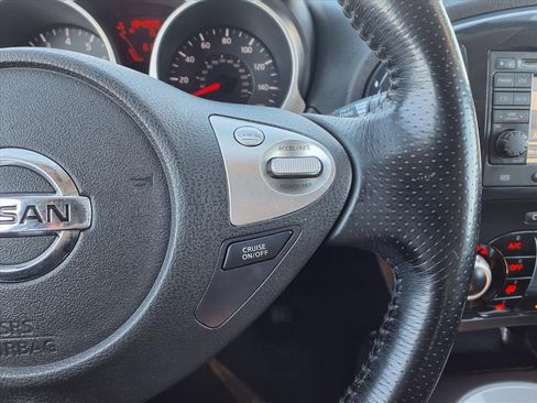 Used 2014 Nissan Juke SL image 24