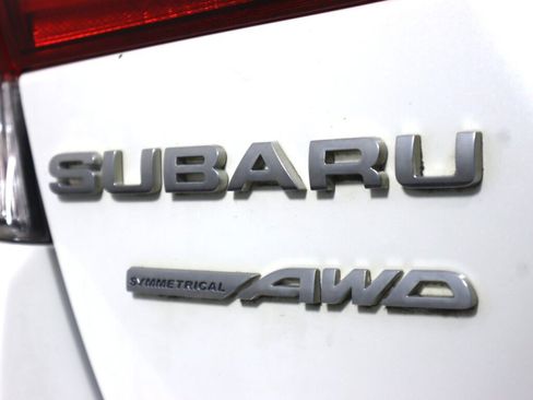 Used 2017 Subaru Impreza 2.0i Premium AWD/4WD image 30