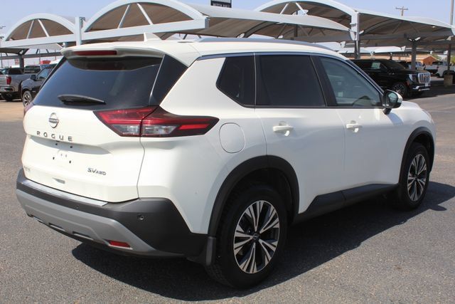 Used 2023 Nissan Rogue SV w/ SV Premium B Package AWD/4WD image 3