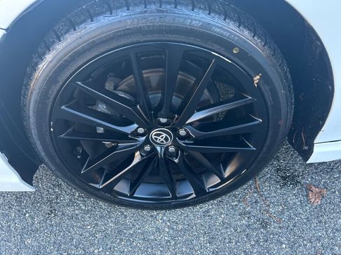 Used 2023 Toyota Camry XSE image 14