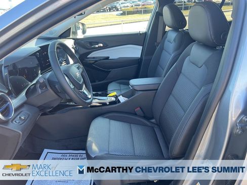 New 2026 Chevrolet Trax LT w/ Driver Confidence Package image 40
