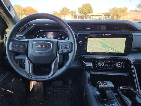 Used 2024 GMC Sierra 1500 AT4 w/ Technology Package image 6