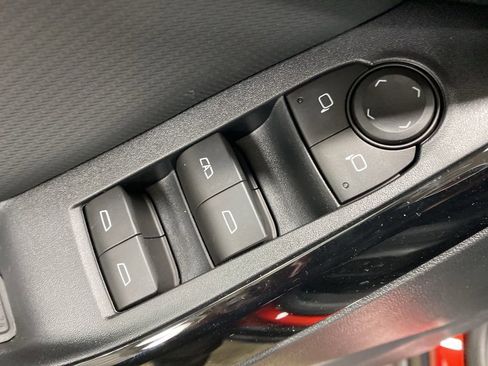 New 2026 Chevrolet Equinox LT w/ Convenience Package II image 34