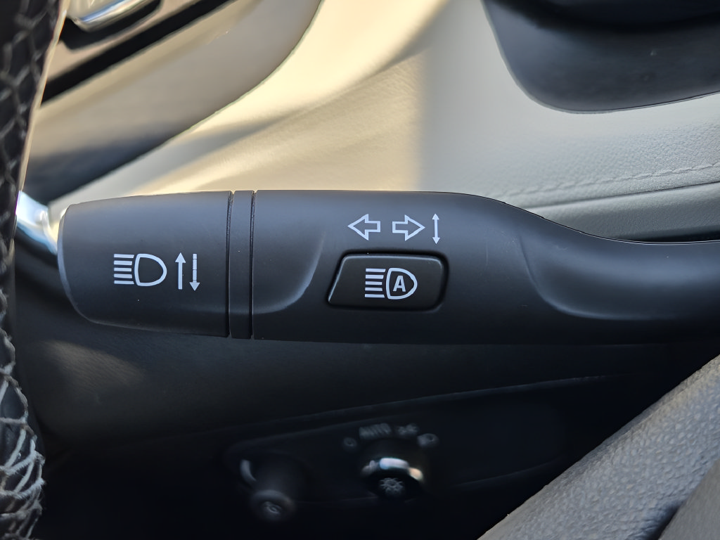 Used 2025 Buick Encore GX Preferred FWD image 26