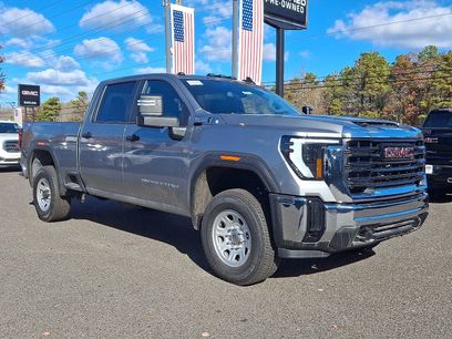 New 2026 GMC Sierra 2500 Pro w/ Convenience Package