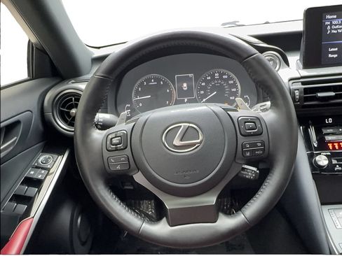 Used 2023 Lexus IS 300 w/ Comfort Package RWD image 38