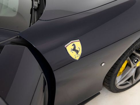 Certified 2024 Ferrari Roma Spider RWD image 34