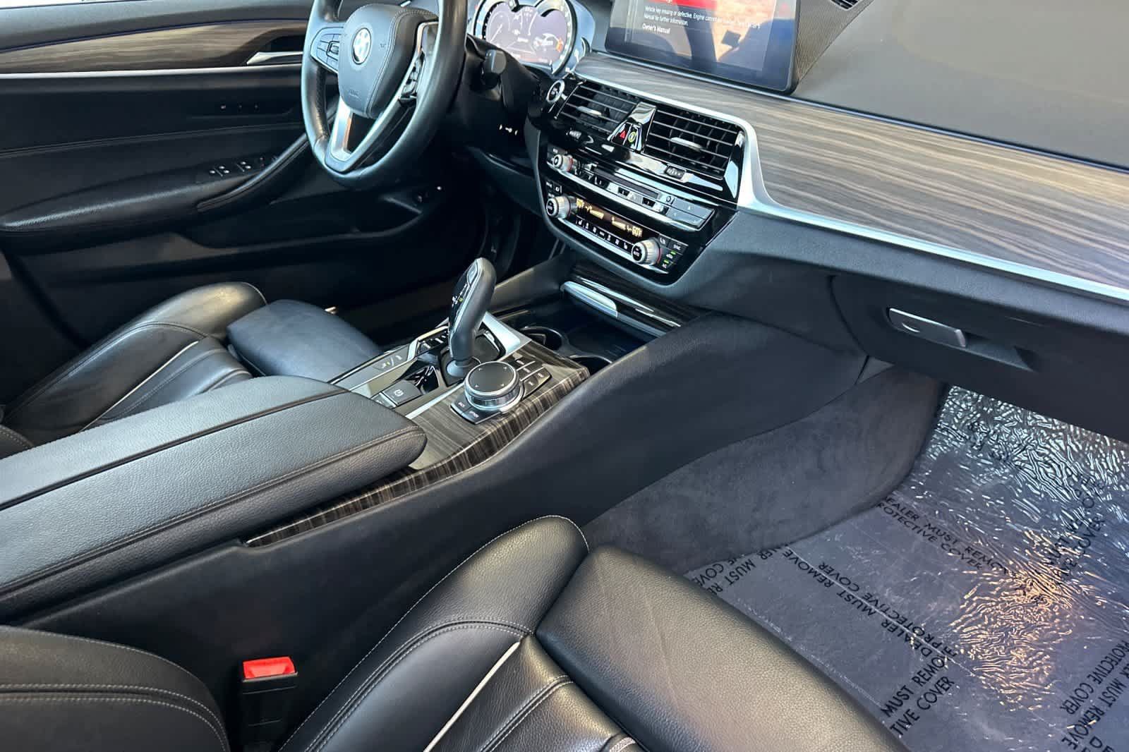 Used 2018 BMW 530e RWD image 14