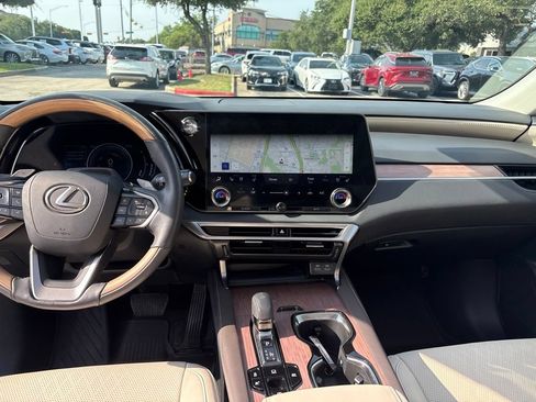Certified 2023 Lexus RX 350 w/ Cold Area Package AWD/4WD image 17