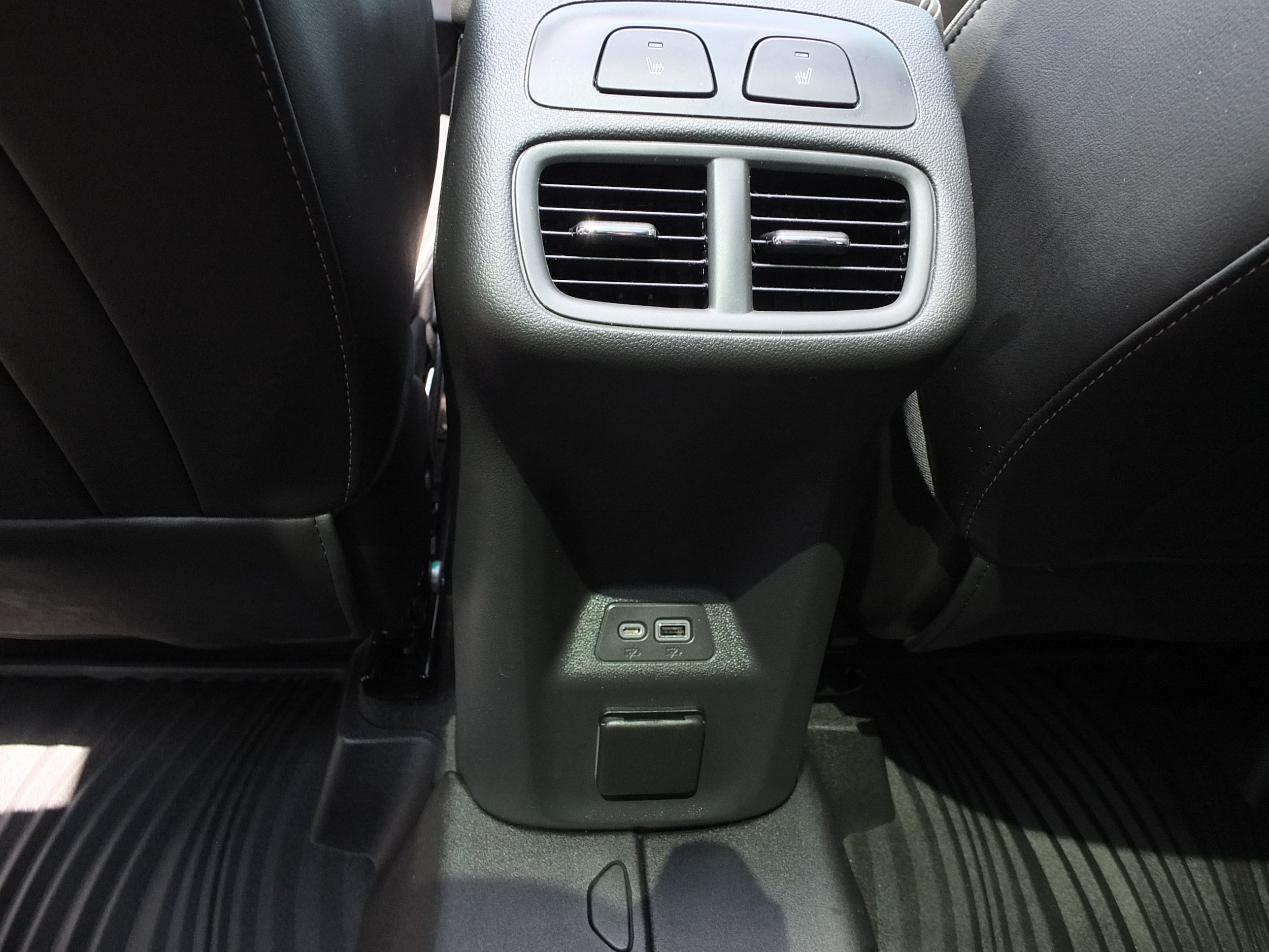 Used 2023 Buick Envision Avenir FWD image 19