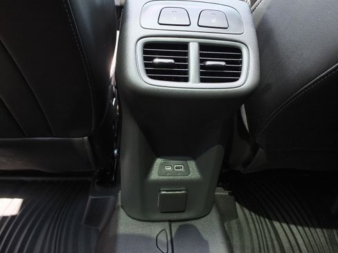 Used 2023 Buick Envision Avenir FWD image 19