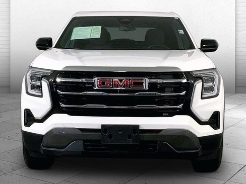 Used 2025 GMC Terrain Elevation AWD/4WD image 2