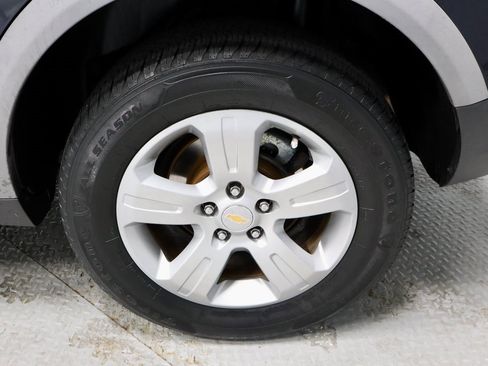 Used 2014 Chevrolet Captiva Sport LS image 18