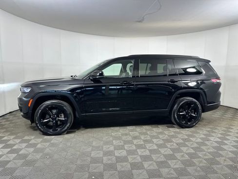 Used 2023 Jeep Grand Cherokee L Laredo AWD/4WD image 6