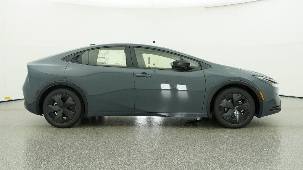 New 2026 Toyota Prius LE FWD image 30