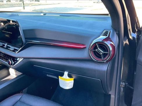 Used 2025 Chevrolet Equinox RS w/ Safety and Technology Package image 17