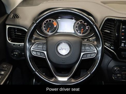 Used 2020 Jeep Cherokee Limited image 7