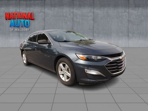 Used 2020 Chevrolet Malibu LS w/ LPO, Convenience Package 2 FWD image 1