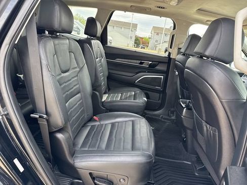 Used 2023 Kia Telluride SX Prestige AWD/4WD image 12