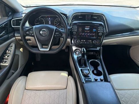 Used 2019 Nissan Maxima Platinum w/ Illumination Package FWD image 23