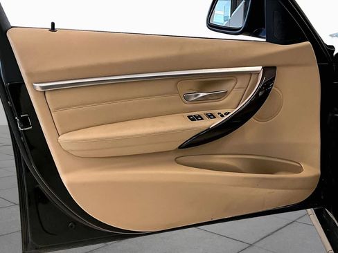 Used 2016 BMW 328i Sedan RWD image 19
